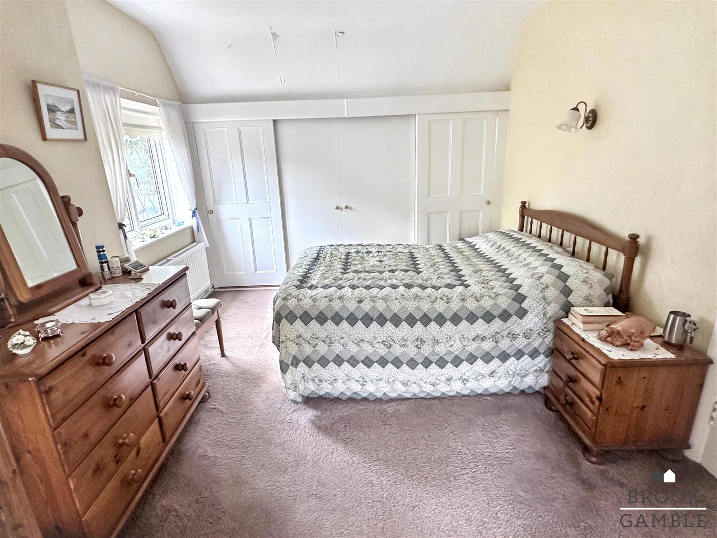 2 Bedroom House. Church Street in Eastbourne,  18